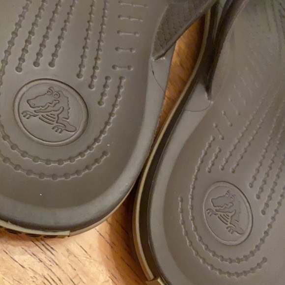 Crocs flip flop things unisex brown nice W7, M5 - Picture 9 of 11